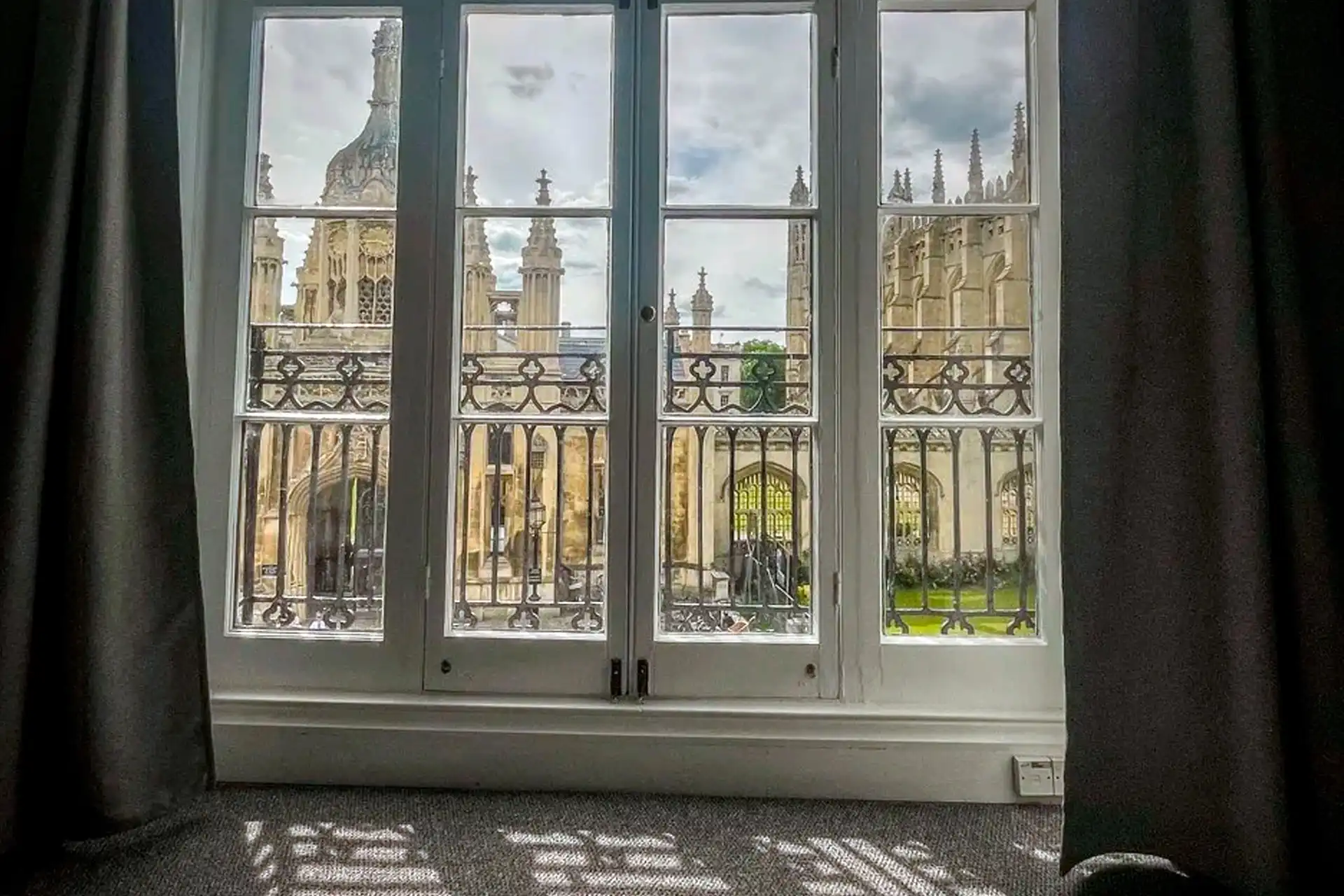 03 CTR - Our balcony, overlooking Kings Parade
